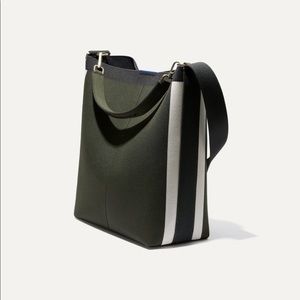 Rothy’s the Bucket Bag Deep Forest